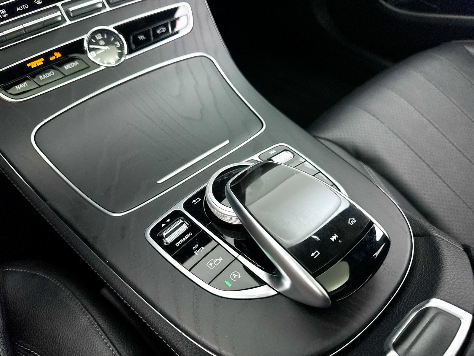 Used 2019 Mercedes-Benz E 300 4MATIC image 27