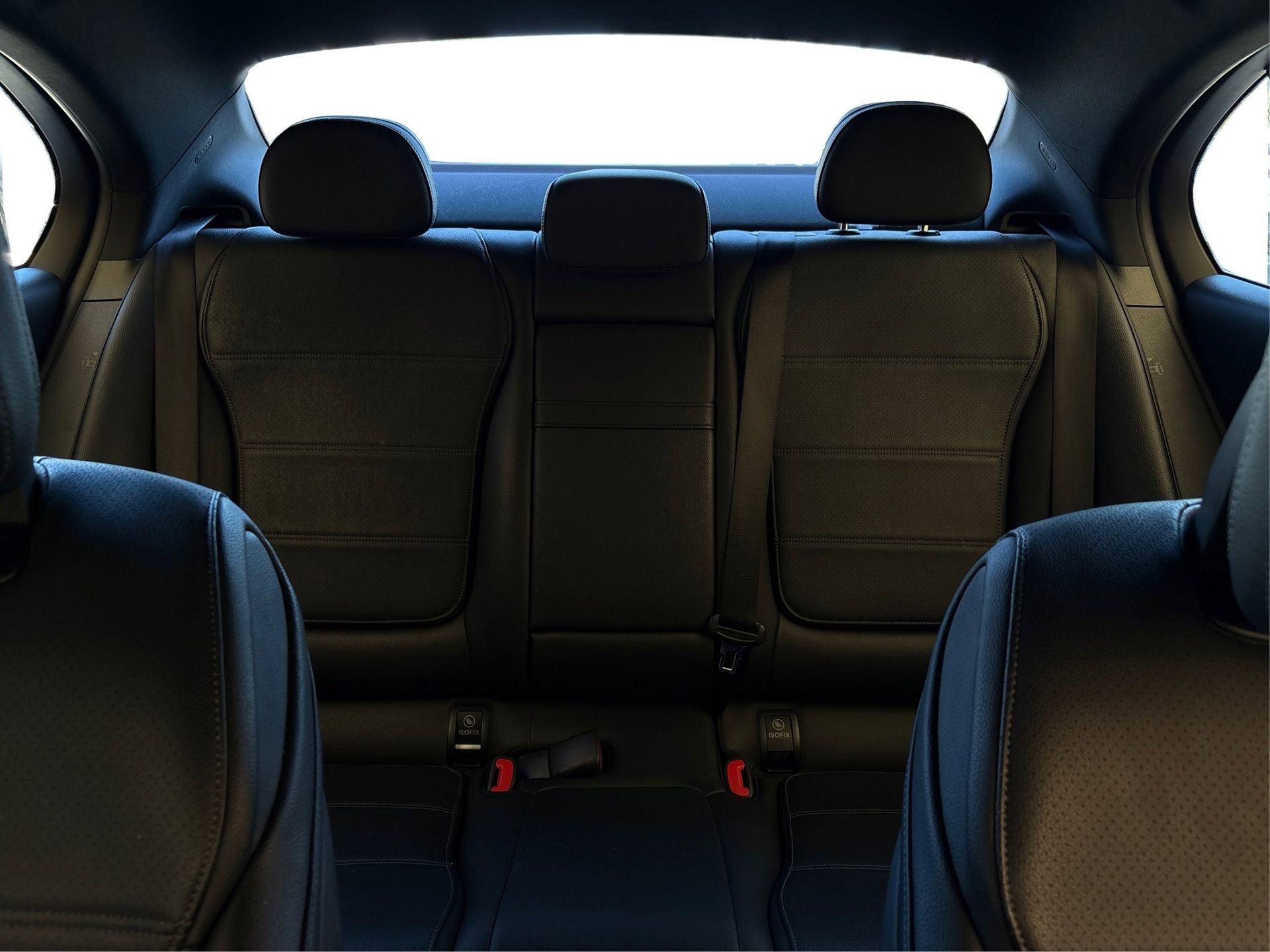 Used 2022 Mercedes-Benz C 300 Sedan image 16