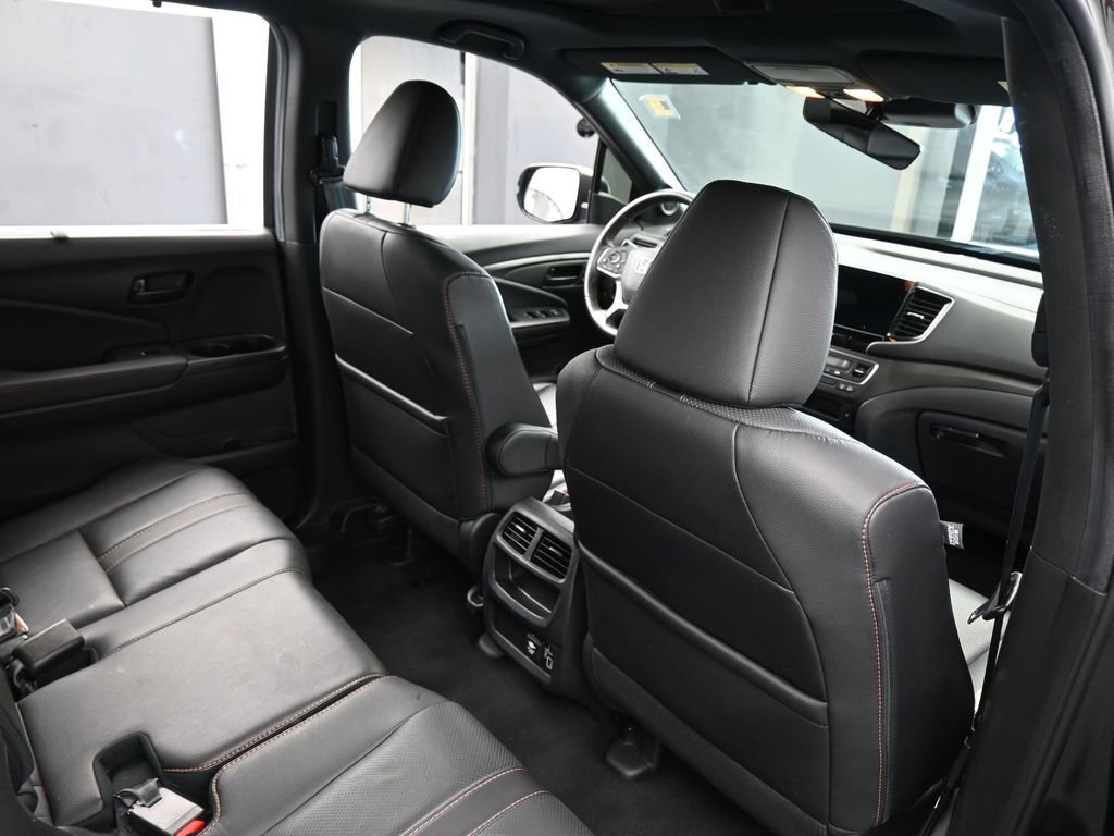 Used 2023 Honda Passport TrailSport image 47