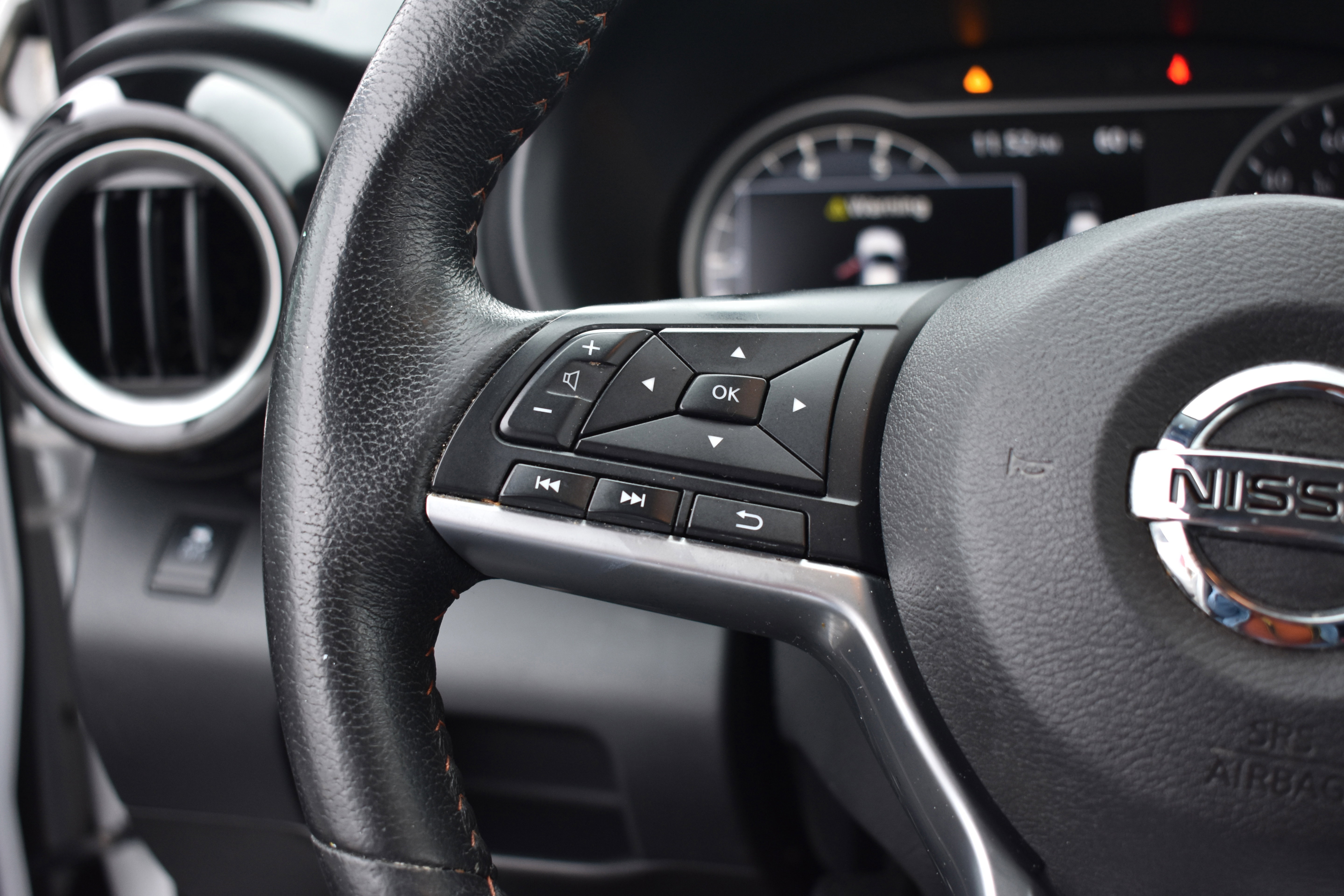 Used 2019 Nissan Kicks SR w/ Exterior Package image 15