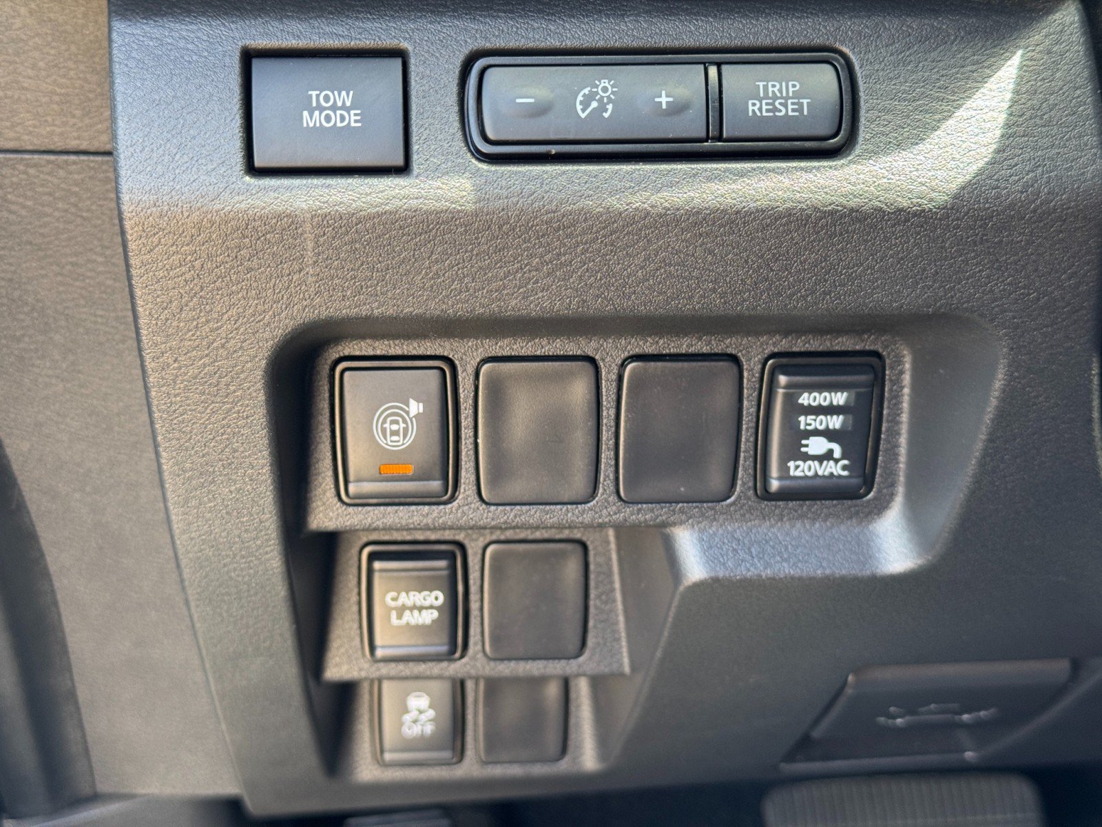 Used 2024 Nissan Frontier SV w/ Technology Package RWD image 16