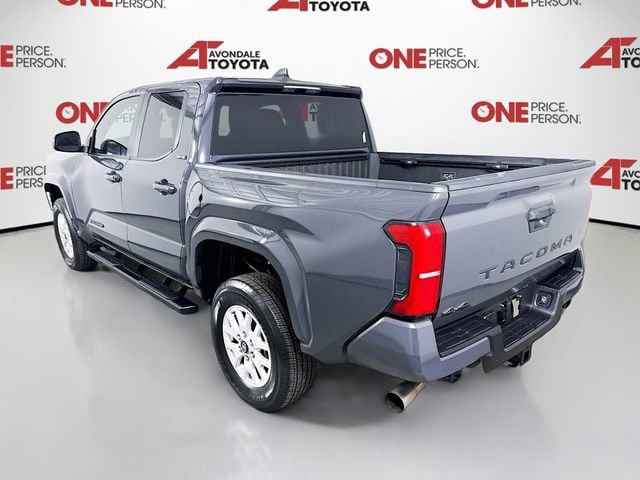 Certified 2025 Toyota Tacoma SR5 AWD/4WD image 5