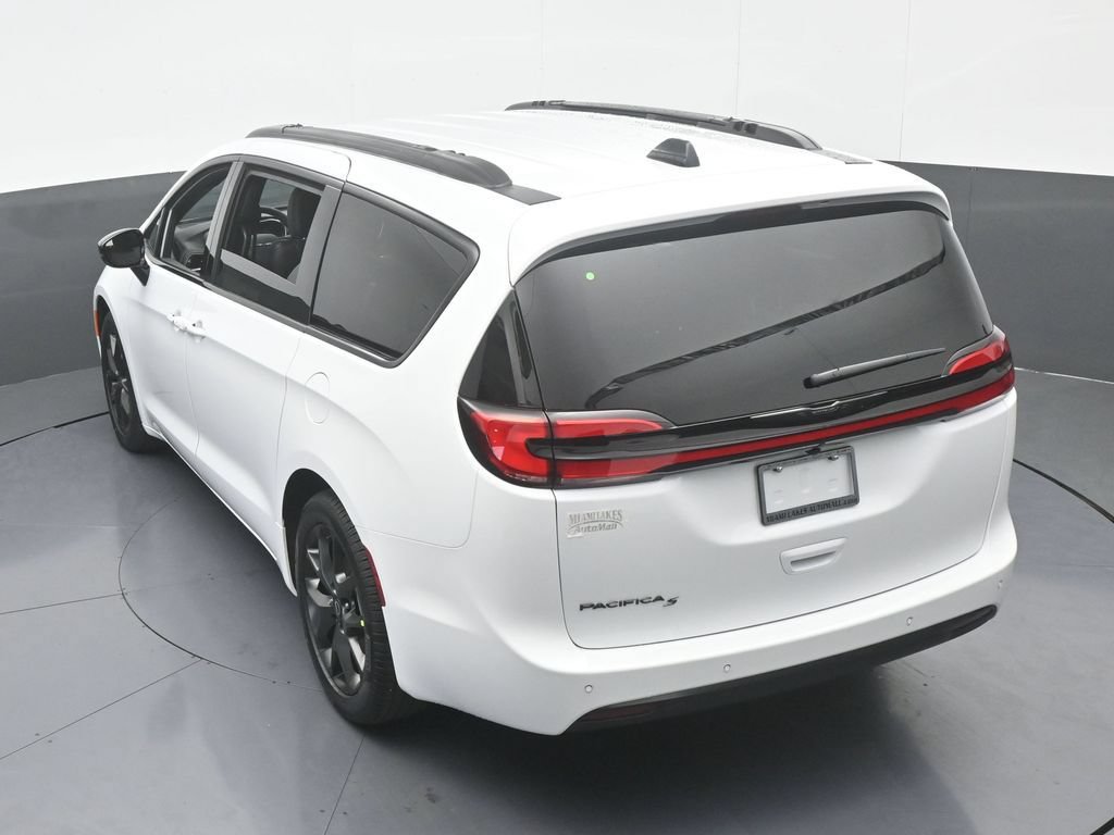 New 2026 Chrysler Pacifica Select w/ S Appearance Package FWD image 48