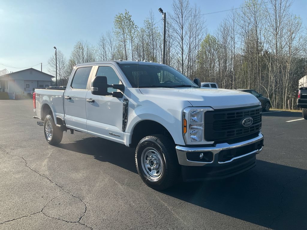 New 2026 Ford F250 XL AWD/4WD image 3