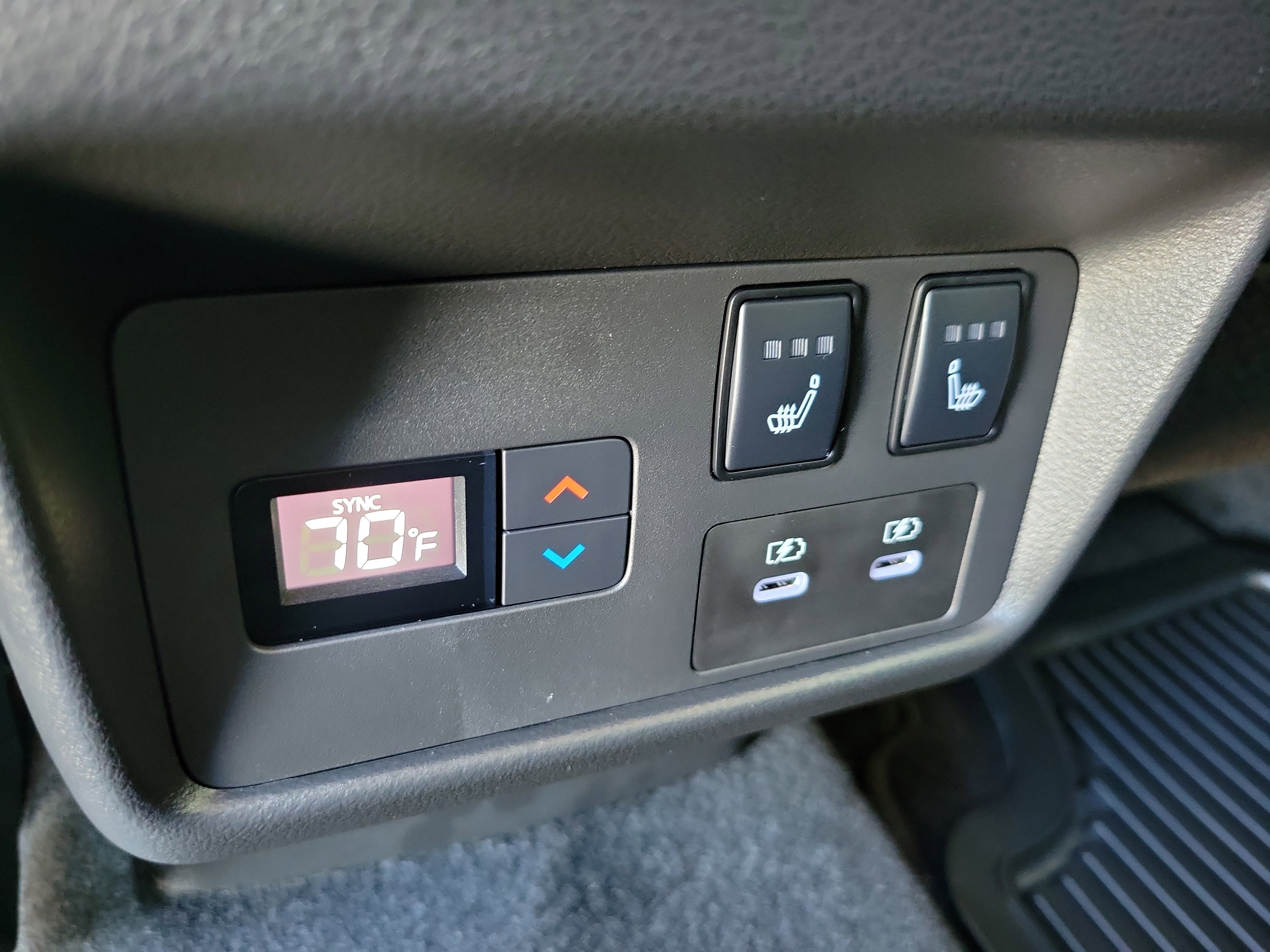 Used 2025 Nissan Rogue Platinum w/ Platinum Premium Package image 13