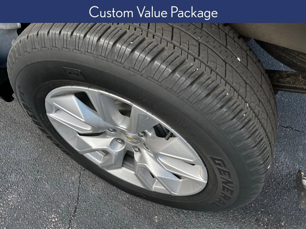 Used 2022 Chevrolet Silverado 1500 Custom image 3