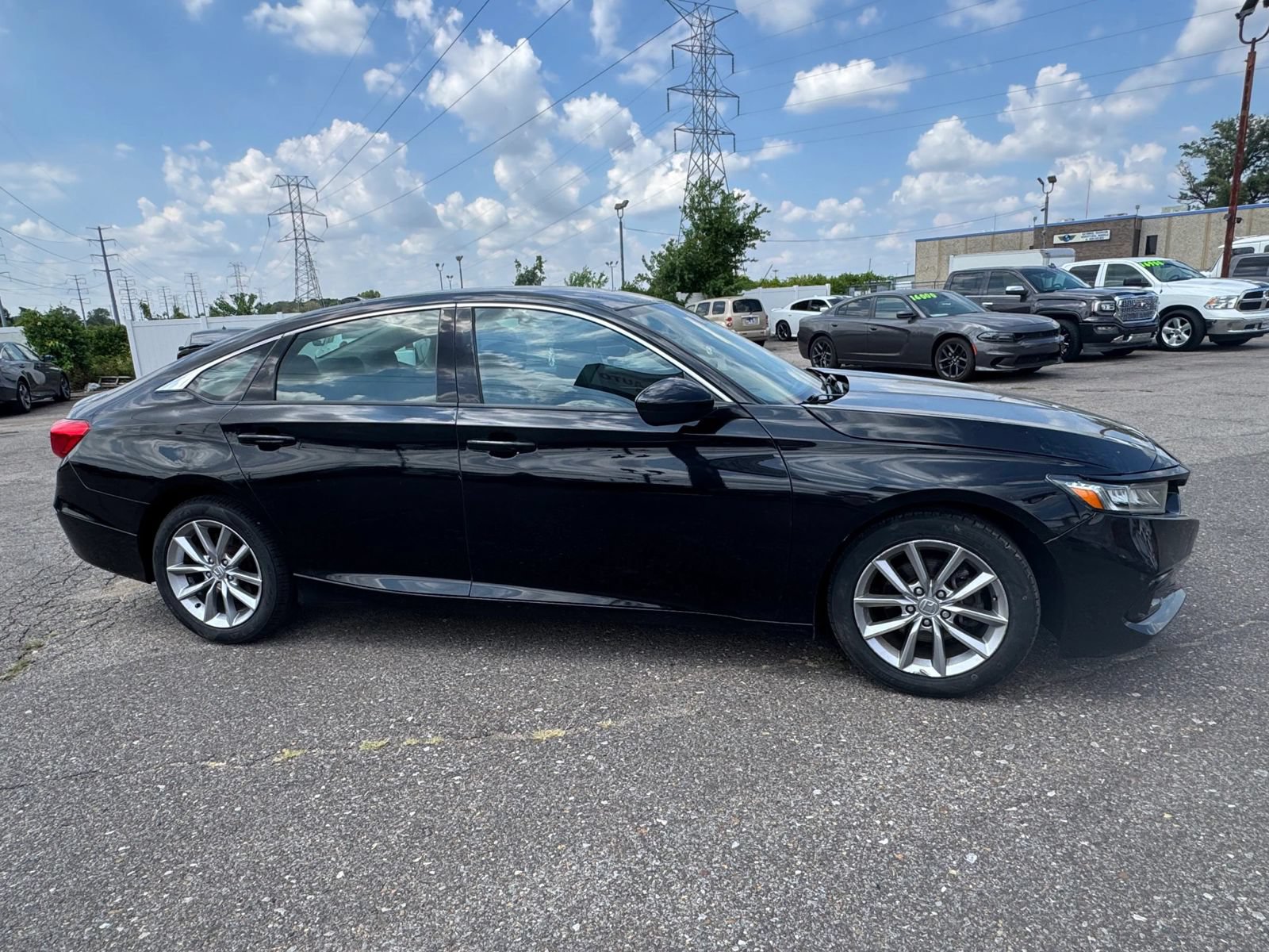 Used 2022 Honda Accord LX image 19