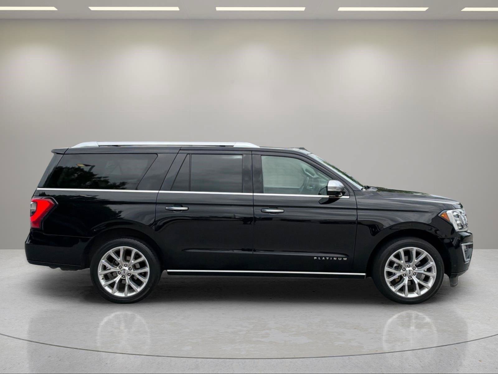 Used 2018 Ford Expedition Max Platinum AWD/4WD image 8