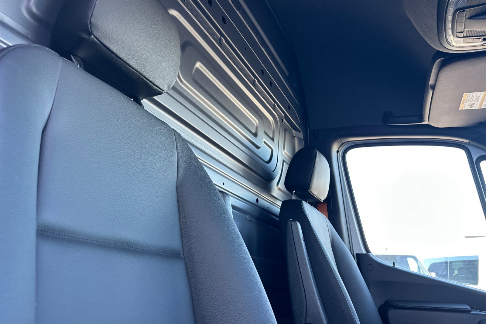 Used 2025 Mercedes-Benz Sprinter 3500 image 17