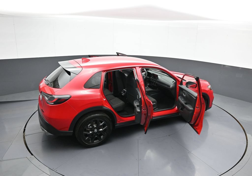 Certified 2025 Honda HR-V Sport image 43