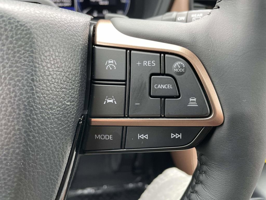 New 2026 Toyota Grand Highlander AWD Hybrid image 36