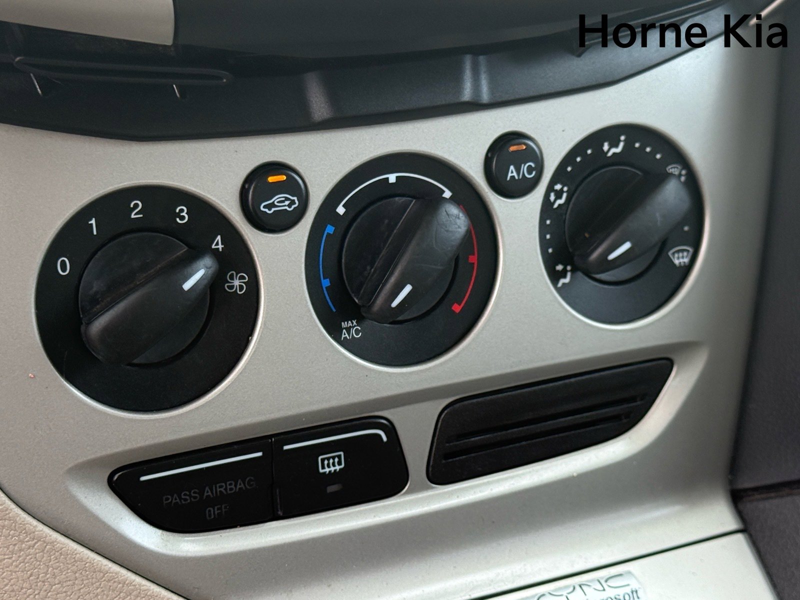 Used 2014 Ford Focus SE image 18