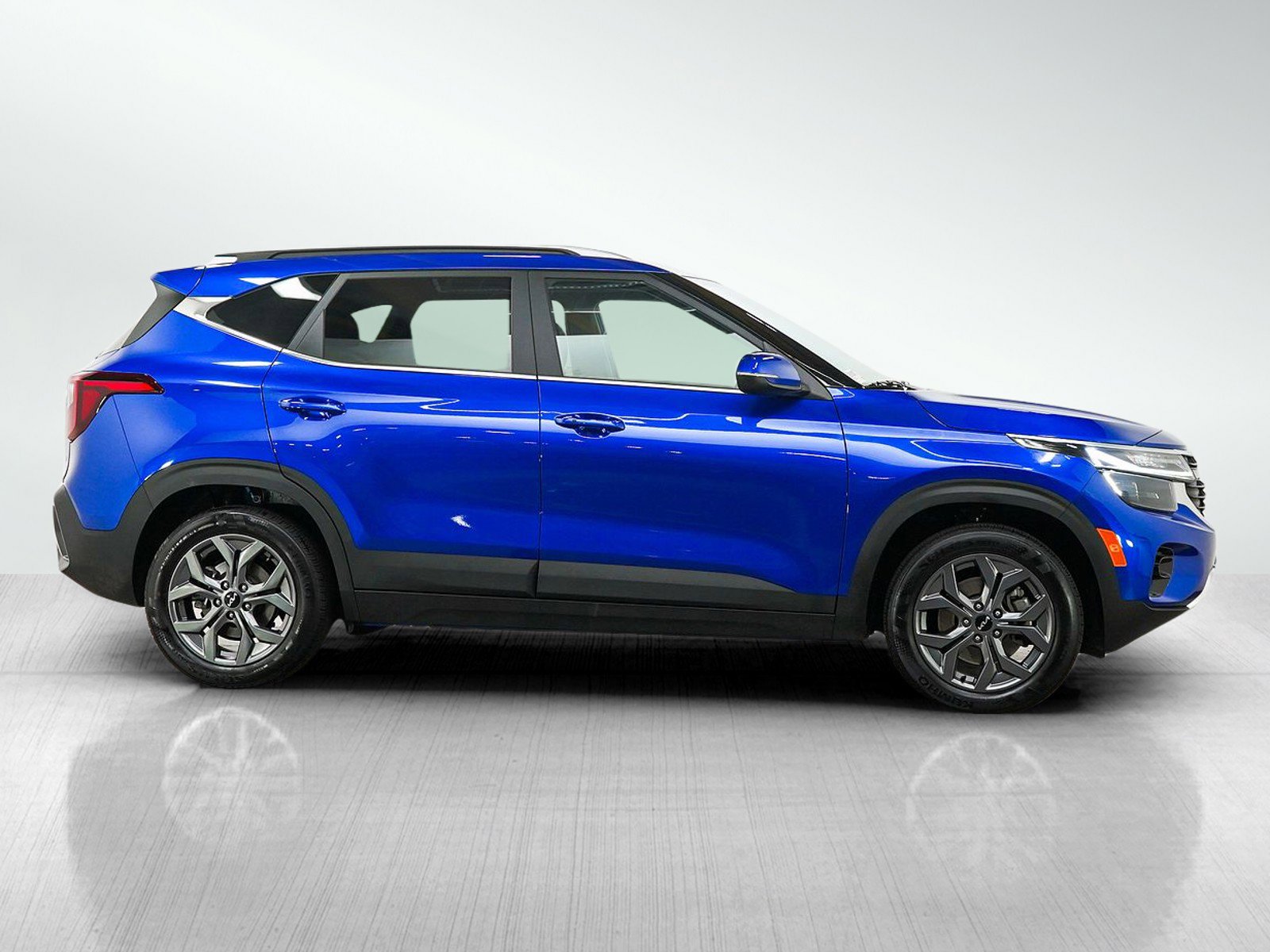 Used 2024 Kia Seltos S AWD/4WD image 7