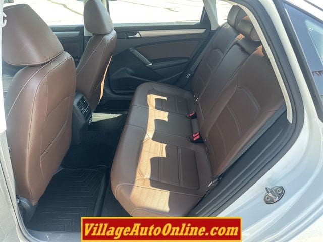 Used 2022 Volkswagen Passat 2.0T SE FWD image 31