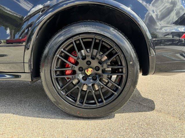 Used 2017 Porsche Cayenne GTS AWD/4WD image 60