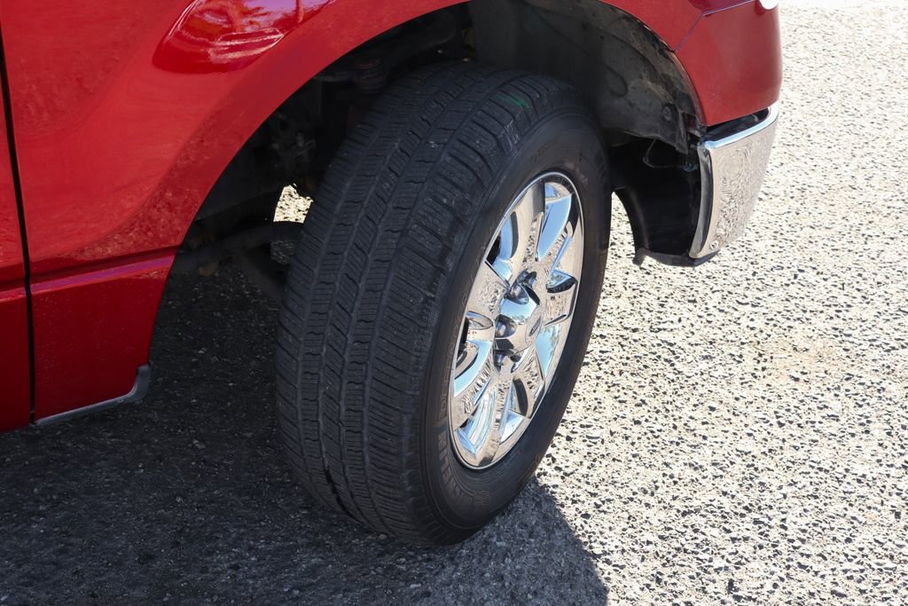 Used 2014 Ford F150 XLT w/ XLT Chrome Package image 41