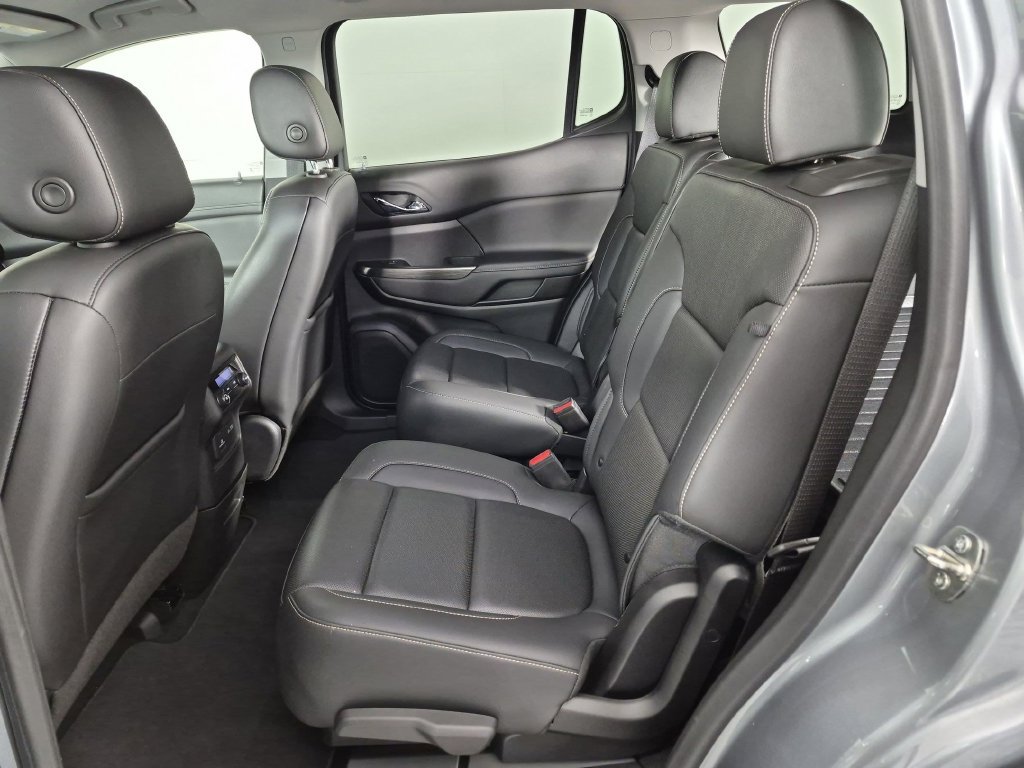 Certified 2023 GMC Acadia SLT FWD image 29