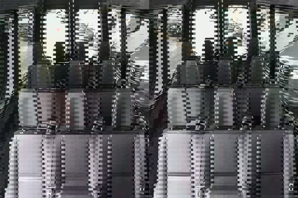 Used 2020 Mercedes-Benz Sprinter 2500 image 17