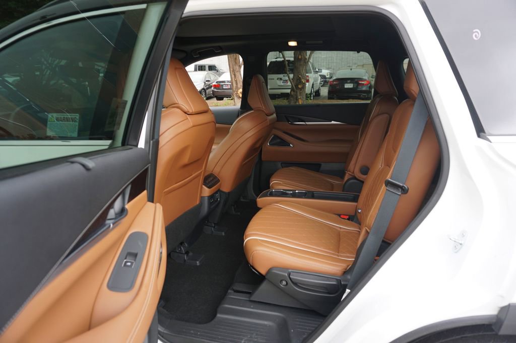 Used 2023 INFINITI QX60 Autograph w/ Cargo Package image 15