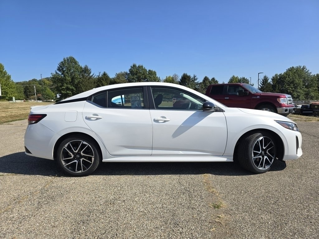 Used 2024 Nissan Sentra SR w/ Trunk Package image 21
