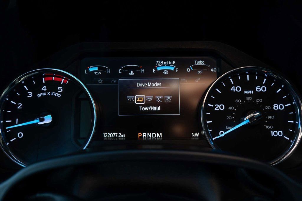 Used 2022 Ford F250 Lariat w/ Lariat Value Package image 26