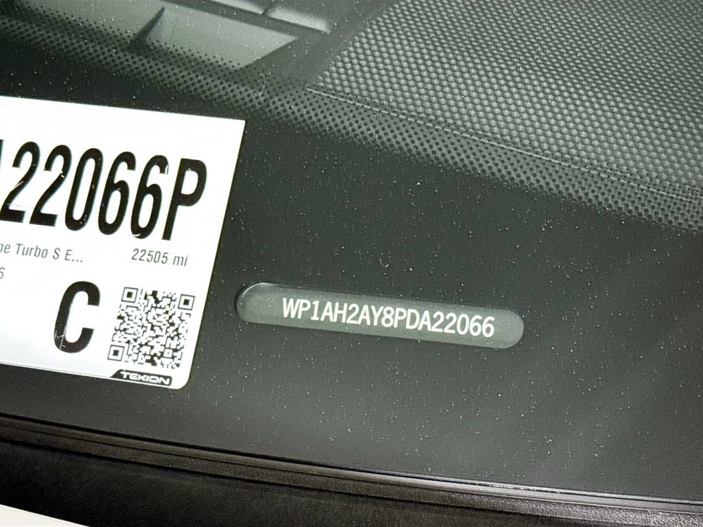Certified 2023 Porsche Cayenne Turbo S AWD/4WD image 32