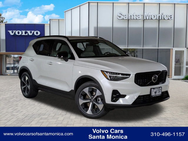New 2026 Volvo XC40 B5 Plus w/ Climate Package AWD/4WD image 1