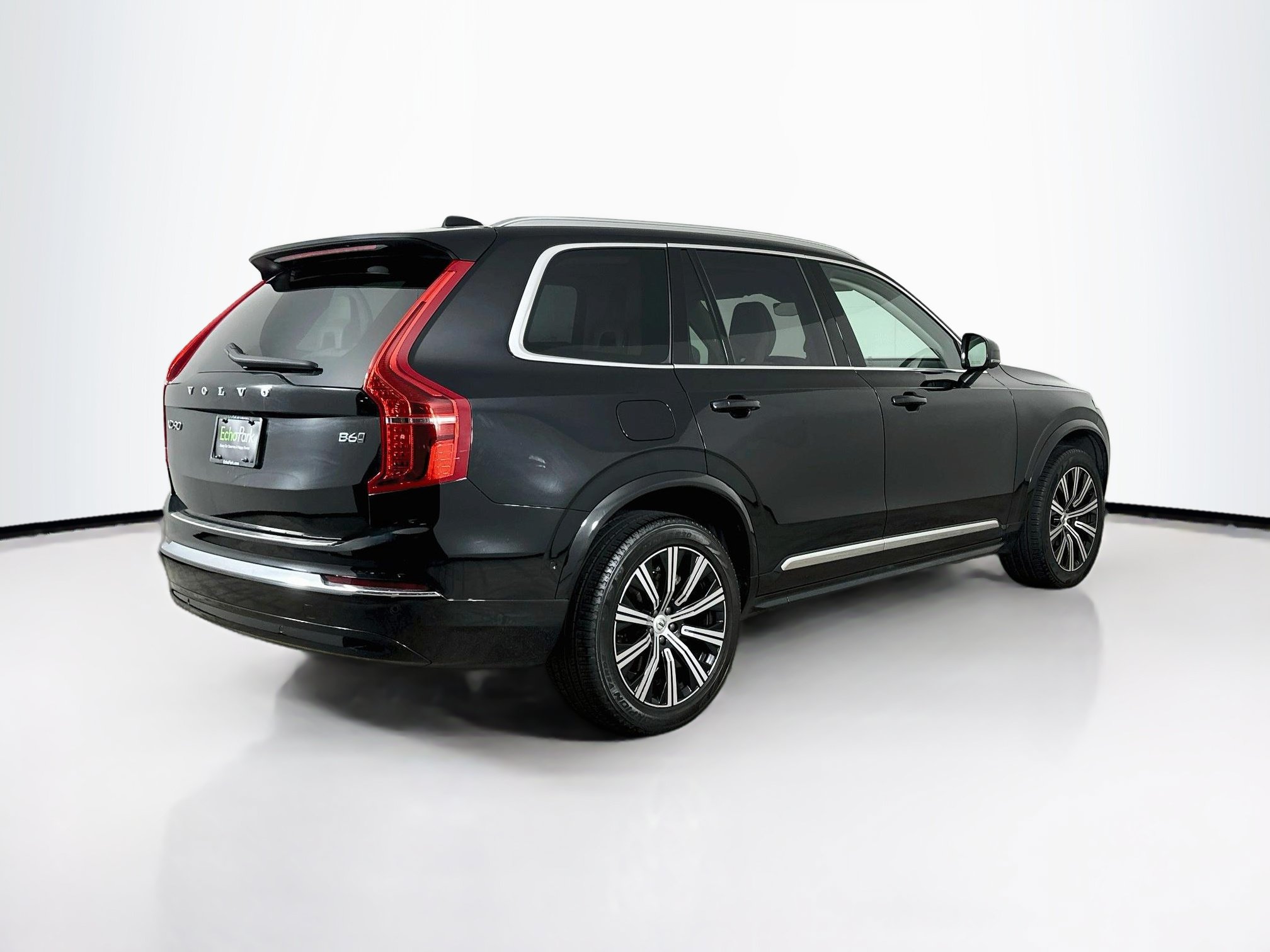 Used 2025 Volvo XC90 B6 Plus w/ Protection Package Premier AWD/4WD image 9