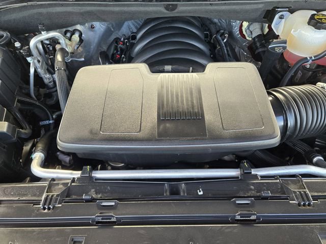 Used 2024 Chevrolet Tahoe Z71 w/ Luxury Package image 38