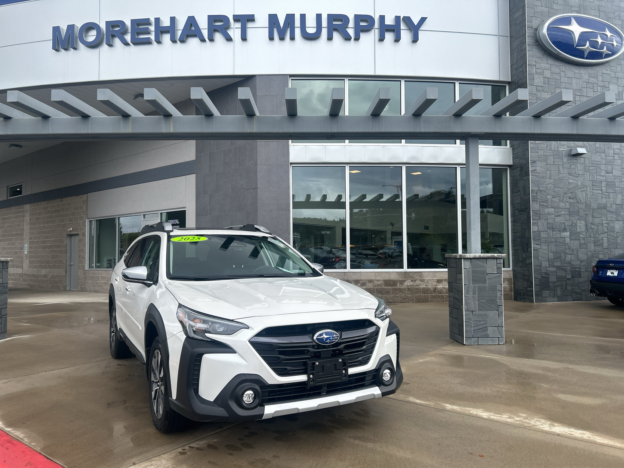 Used 2025 Subaru Outback Touring XT w/ Popular Package #2 AWD/4WD image 1