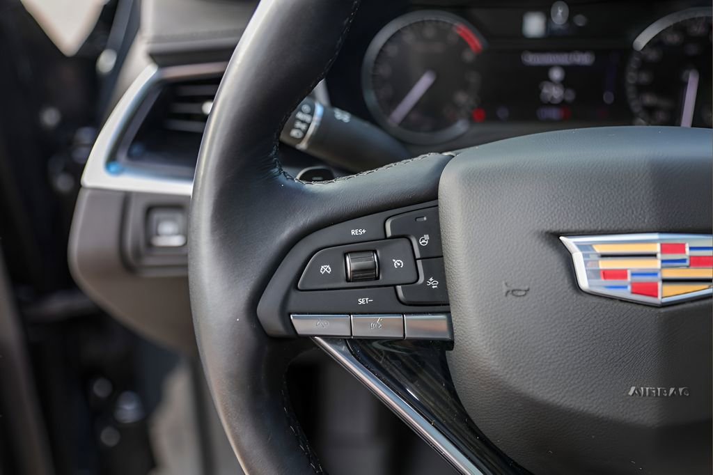 Used 2021 Cadillac XT6 Premium Luxury FWD image 14