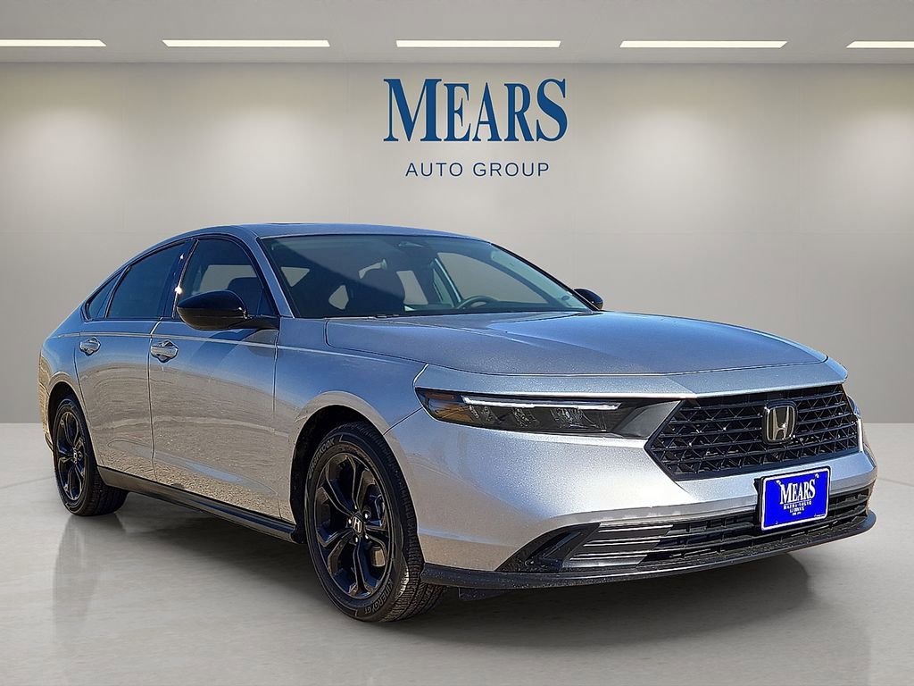 Used 2025 Honda Accord SE image 7