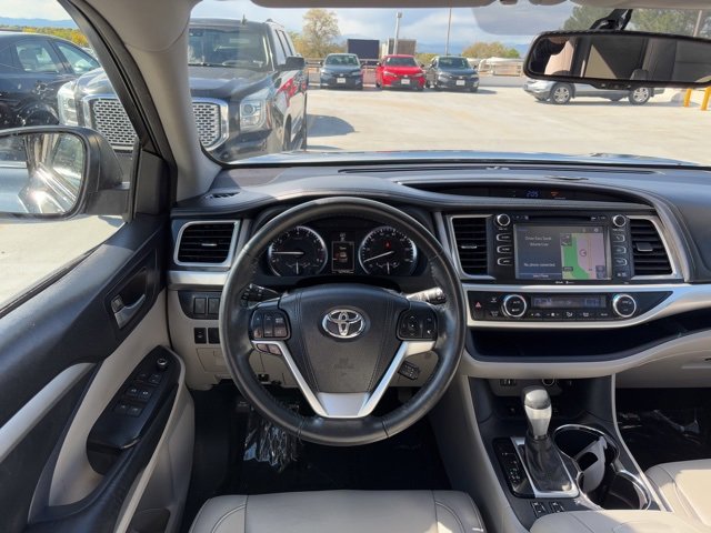 Used 2015 Toyota Highlander XLE image 21