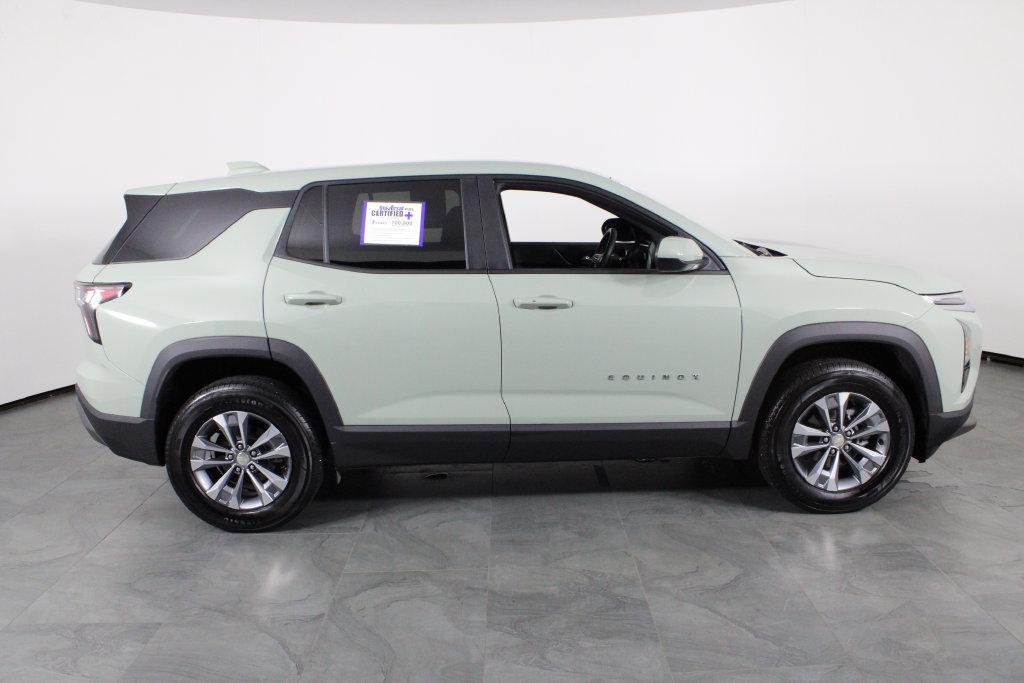 Used 2026 Chevrolet Equinox LT FWD image 11