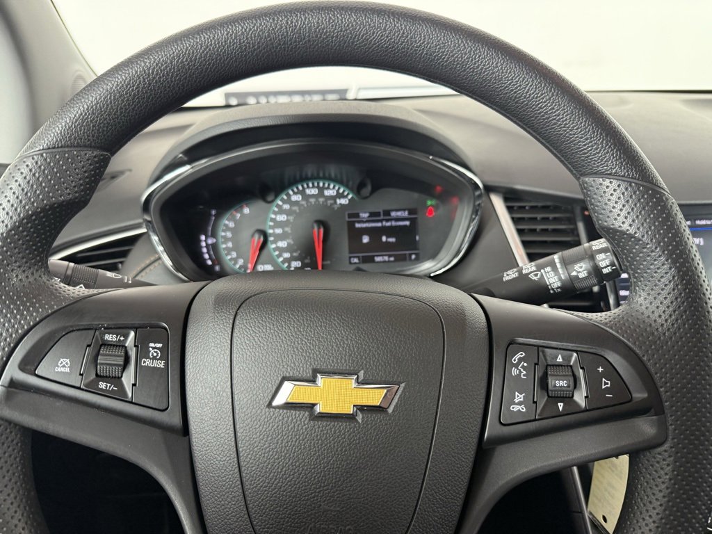 Used 2022 Chevrolet Trax LS w/ Tint and Cruise Package image 20