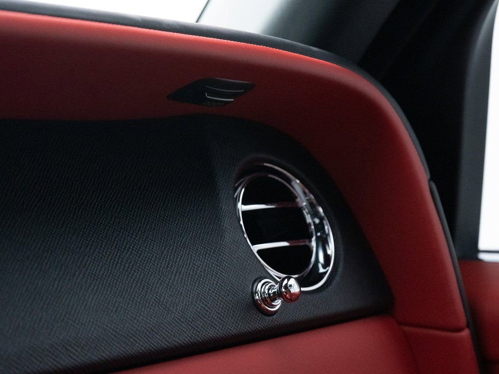 Certified 2024 Rolls-Royce Cullinan image 48