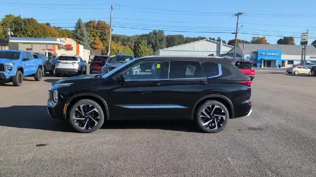 Used 2024 Mitsubishi Outlander SEL image 5