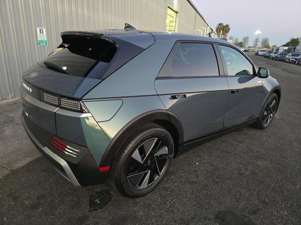 Used 2026 Hyundai Ioniq 5 SEL image 4
