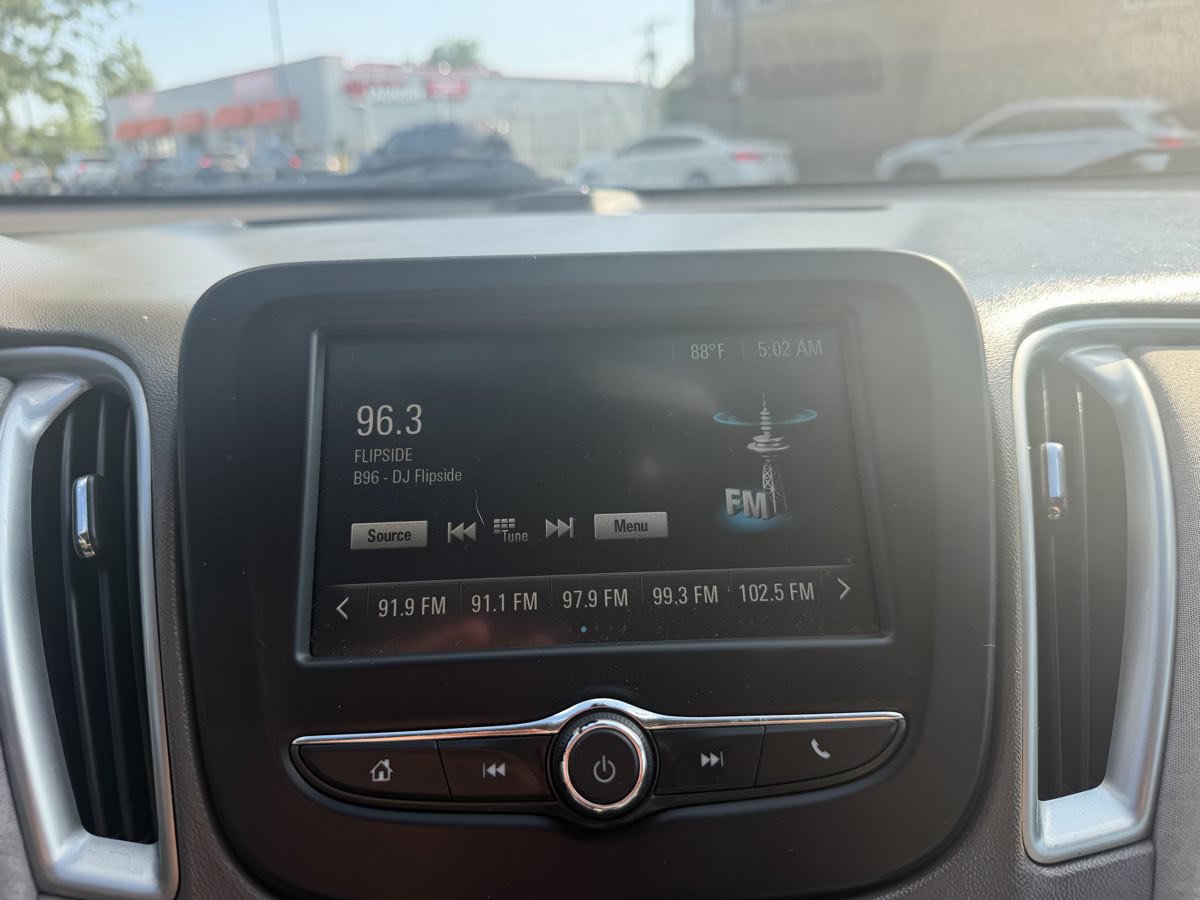 Used 2016 Chevrolet Malibu LS FWD image 32