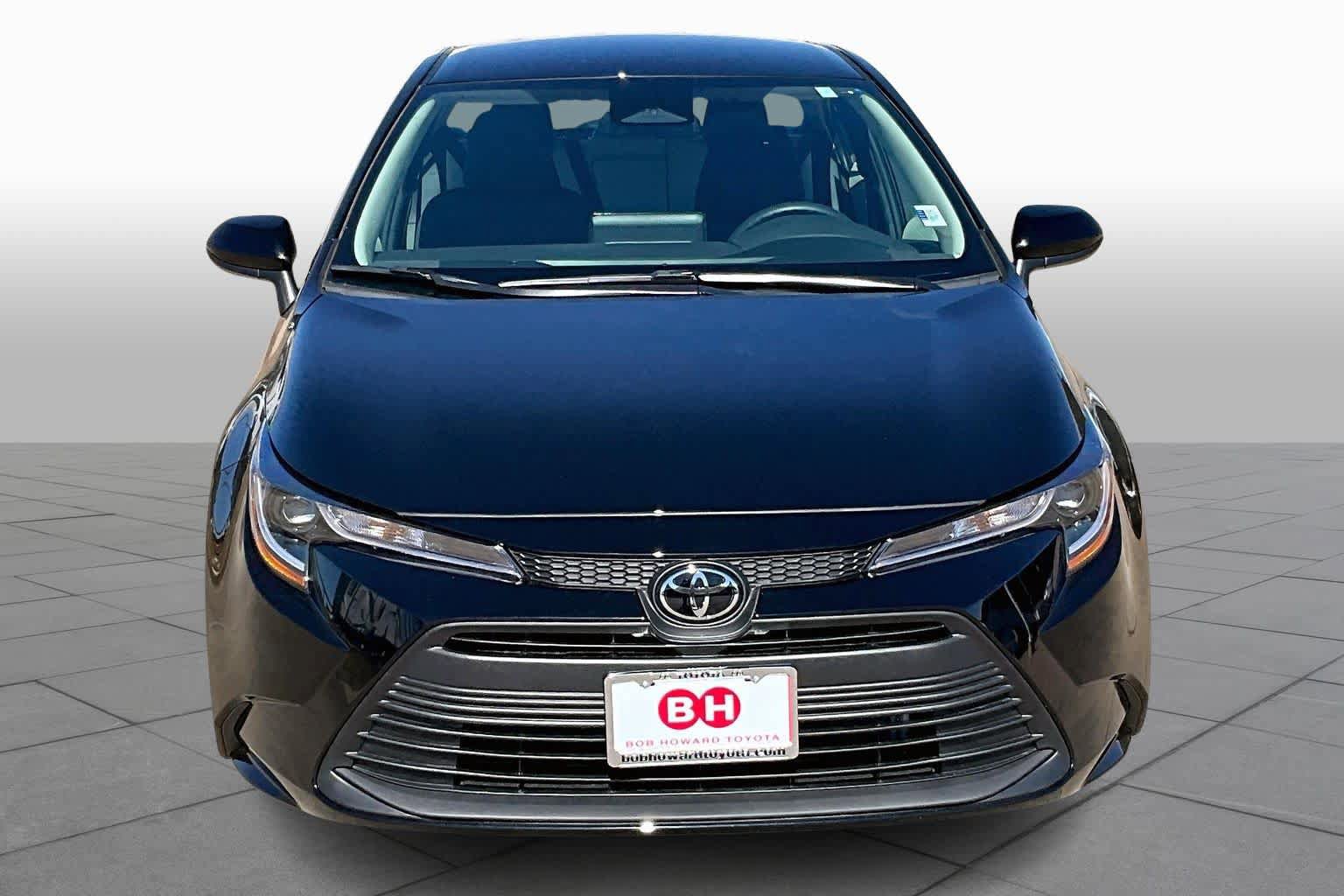 Used 2026 Toyota Corolla LE image 4