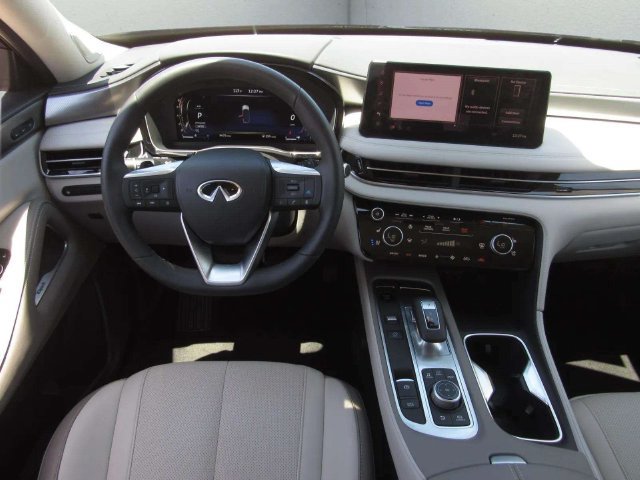 Used 2026 INFINITI QX60 Luxe w/ Family Package AWD/4WD image 18