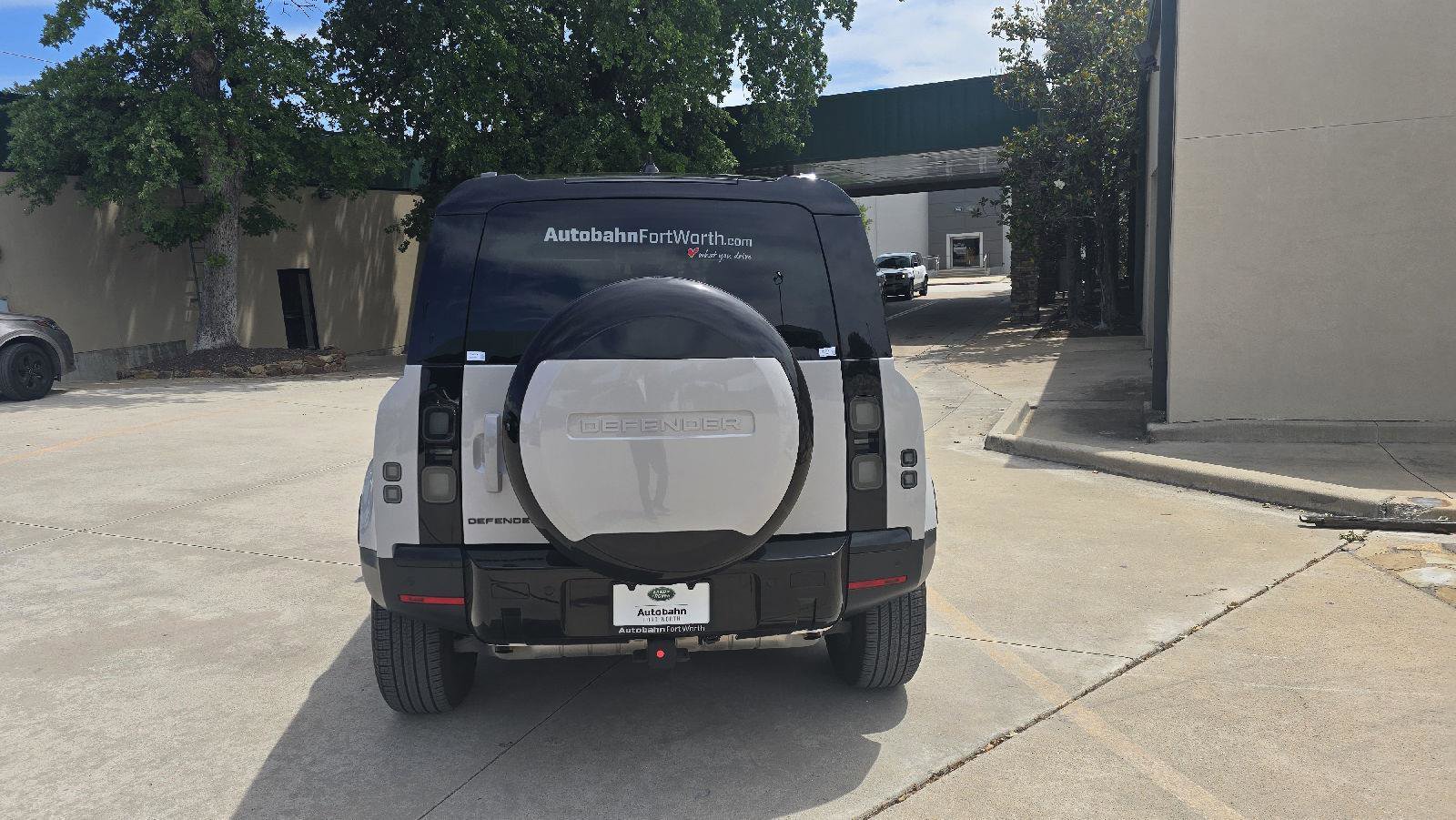 Certified 2026 Land Rover Defender 110 S AWD/4WD image 3