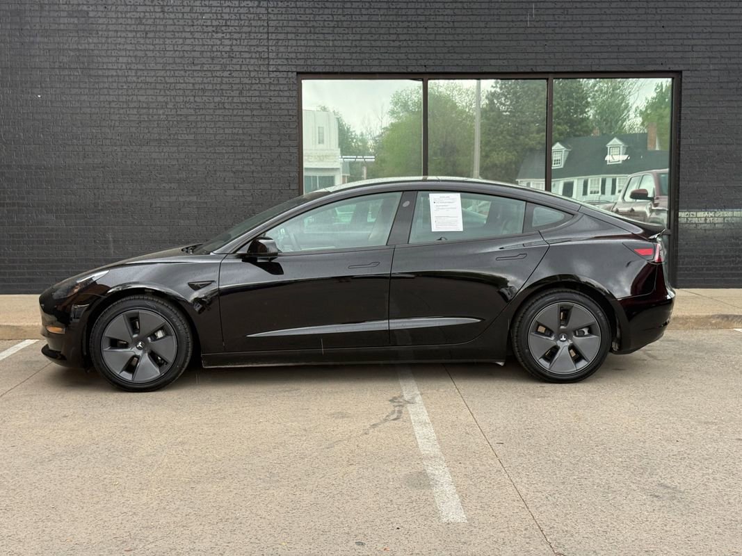 Used 2023 Tesla Model 3 Standard Range RWD image 17