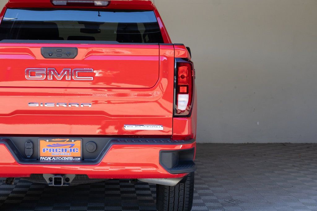 Used 2025 GMC Sierra 1500 Elevation image 13