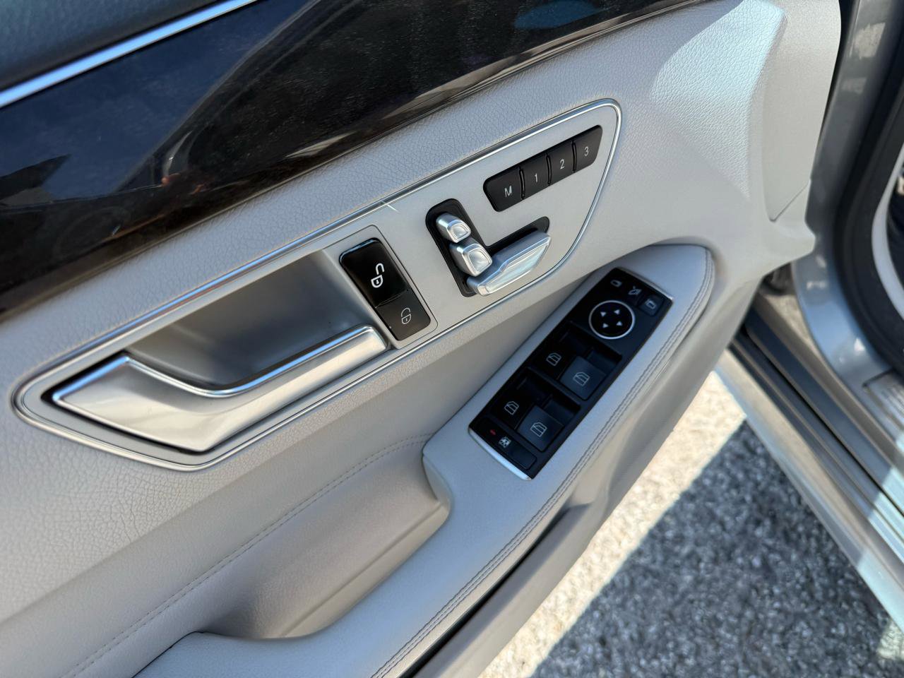 Used 2014 Mercedes-Benz E 350 E350 Sedan image 12