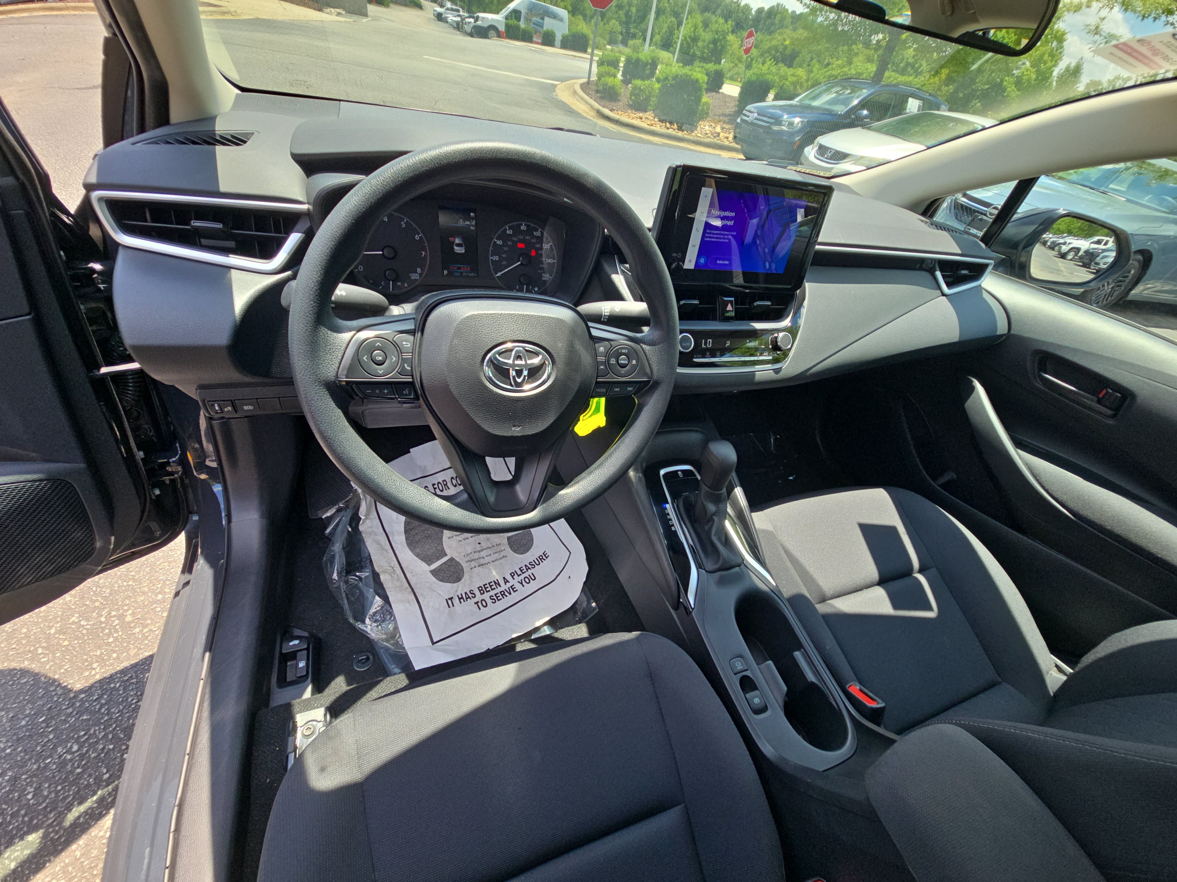 Used 2024 Toyota Corolla LE FWD image 15