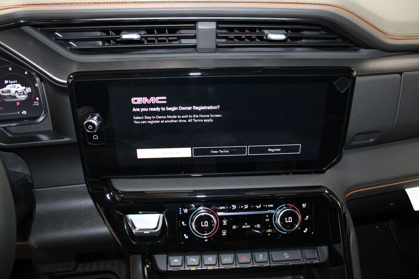 New 2026 GMC Sierra 1500 AT4 w/ AT4 Premium Package AWD/4WD image 31