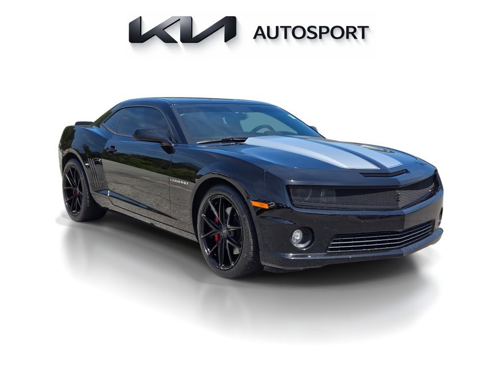 Used 2011 Chevrolet Camaro SS w/ RS Package image 3