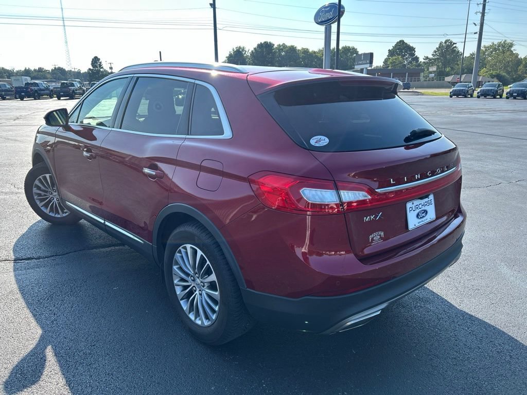Used 2017 Lincoln MKX Select w/ Select Plus Package FWD image 5