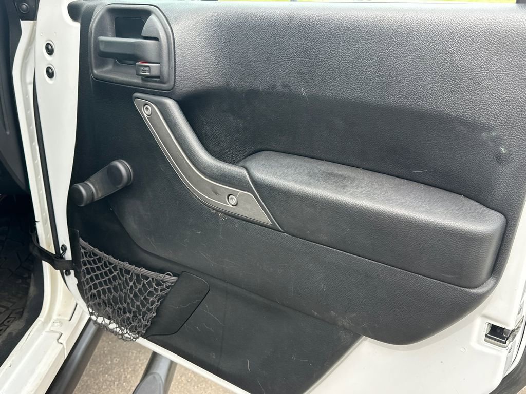 Used 2014 Jeep Wrangler Sport AWD/4WD image 15